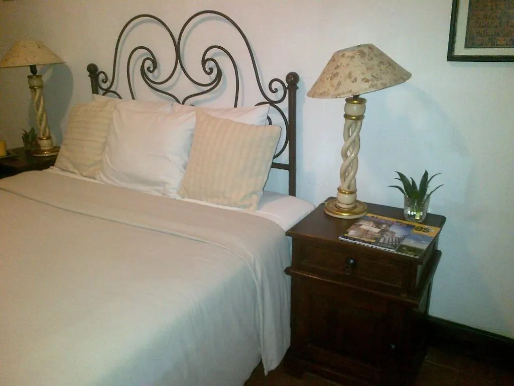 Hotel Casa Ovalle Antigua